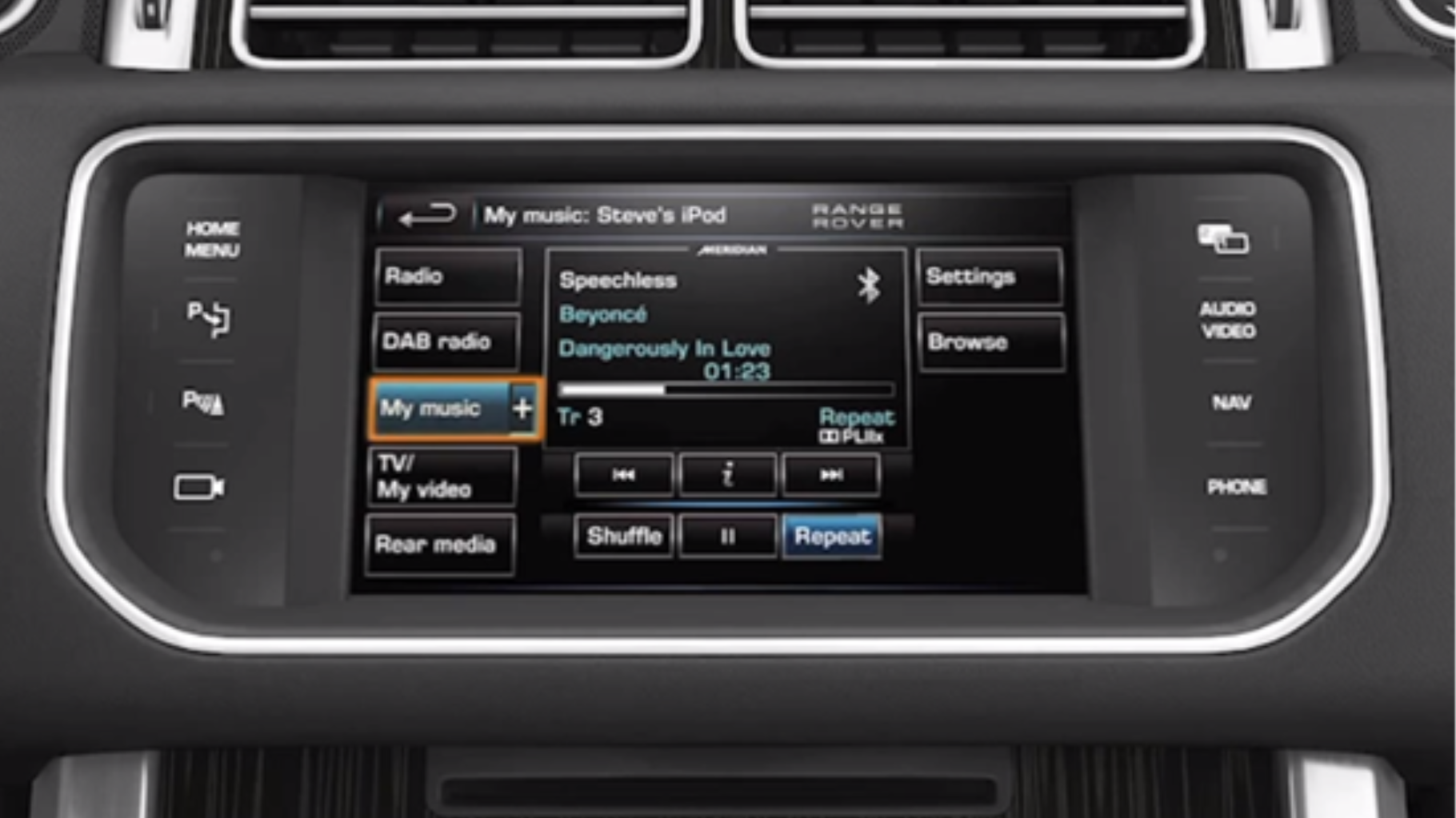 Range Rover Audio Connectivity