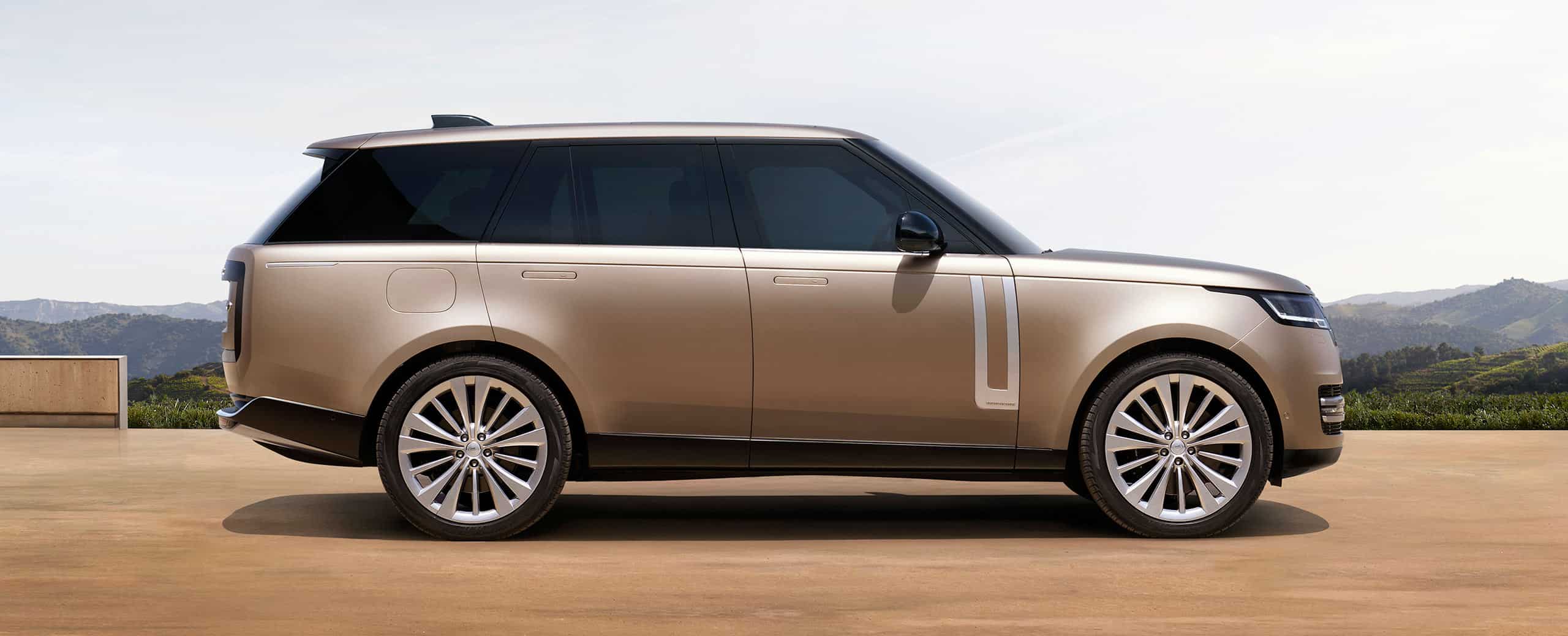 Total 94+ imagen land rover luxury suv In.thptnganamst.edu.vn