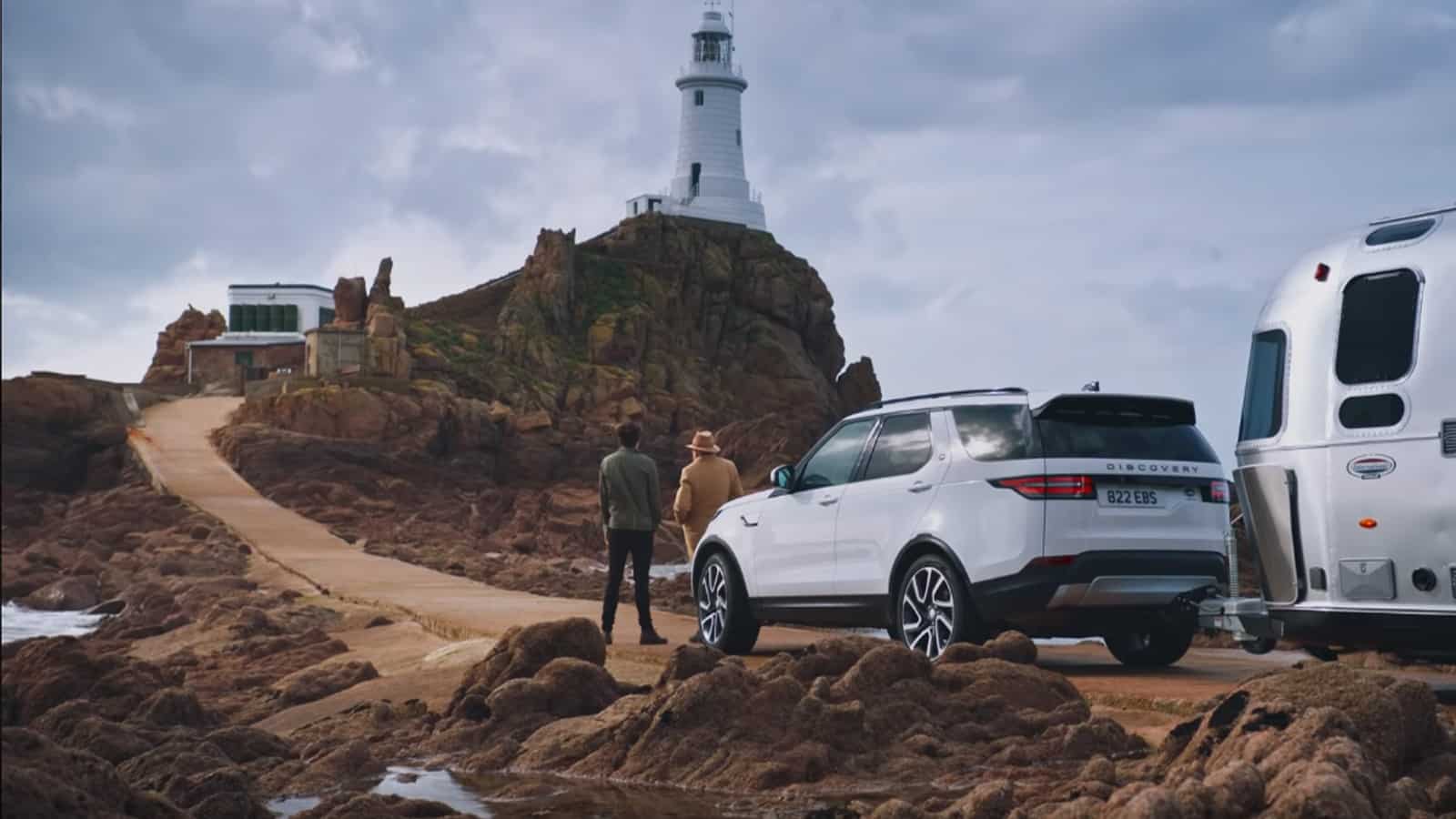 Land Rover's Towing Capabilities and Capacities Land Rover Canada